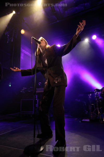 WHISPERING SONS - 2022-03-24 - PARIS - Petit Bain - 